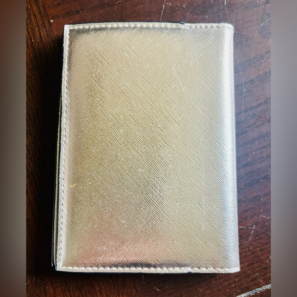 Victoria’s Secret Passport Cover - Picture 3 of 3